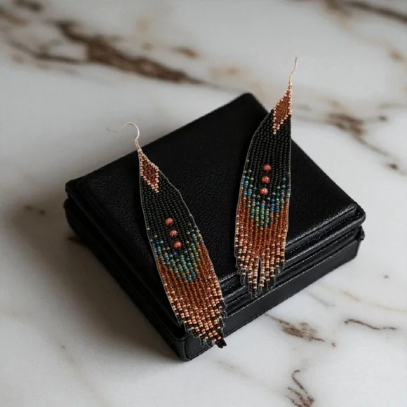 Elegant Black and Gold Beaded Earrings - Picture 2 of 2